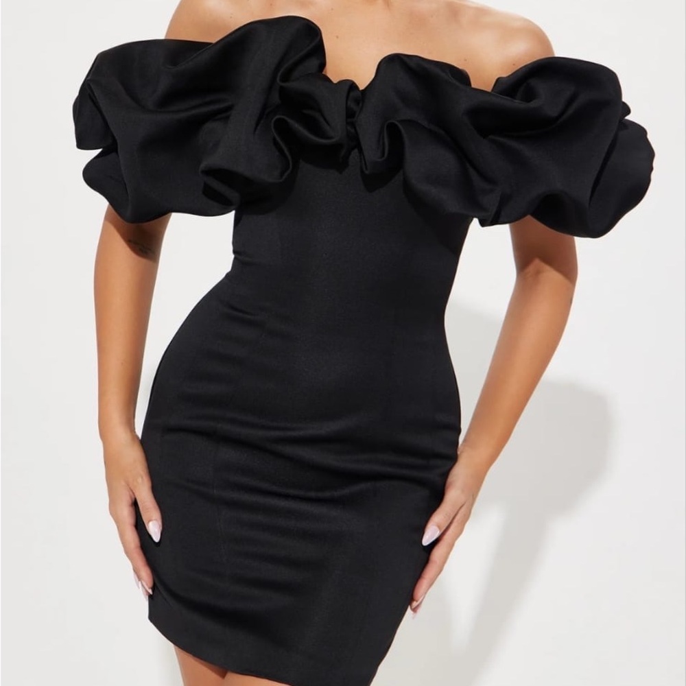 Meet your Posher, Nelie